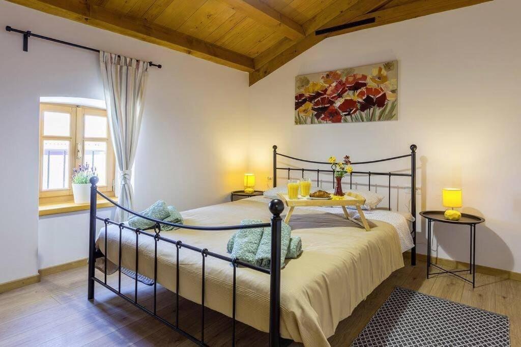 House Kristina **** Villa Burići Dış mekan fotoğraf