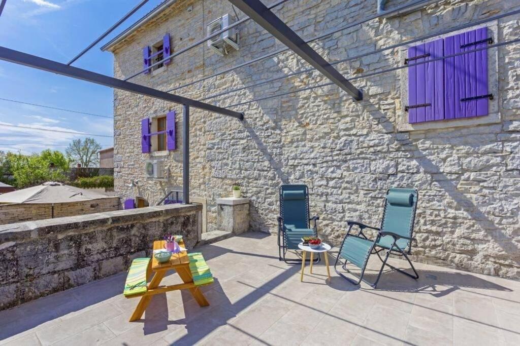 House Kristina **** Villa Burići Dış mekan fotoğraf